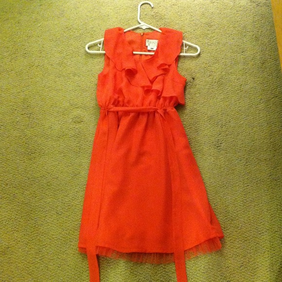 Blush dress with tie in the back