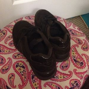 Dark all brown new balances