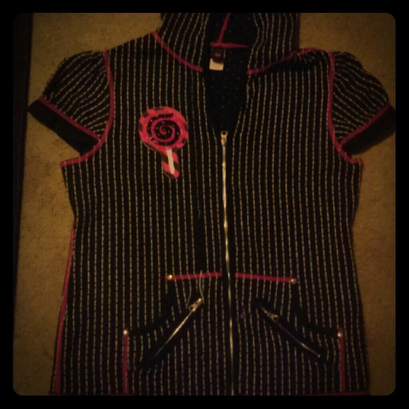 Plus Sized Black/Pink Lollipop Sleeveless Hoodie