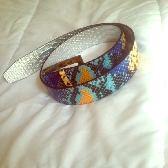 Bedazzled, snake skinned Guess belt