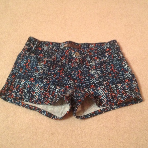 Levi printed blue and orange shorts
