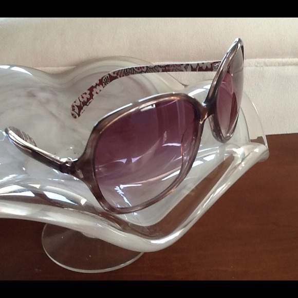 Vera Bradley Sunglass