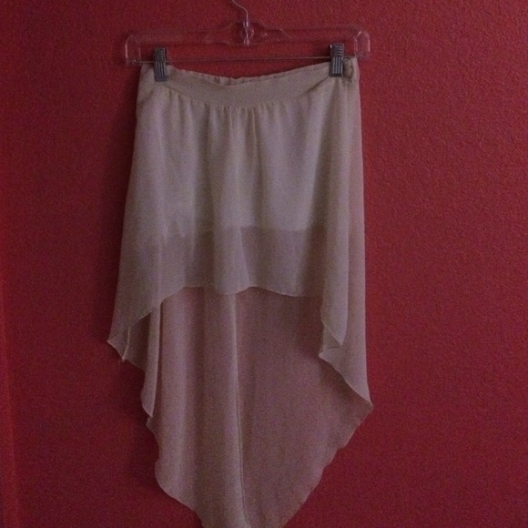 Size: small Brandy and Melville high low skirt.