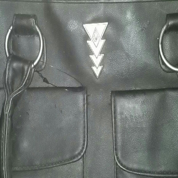 Volcom Fancy Purse - Picture 2 of 4