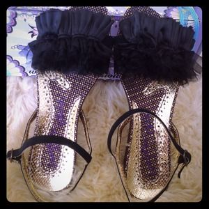 Irregular Choice Unique and Glamorous Sandal NWT👄