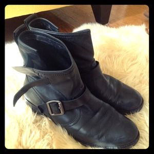 Dolce Vita Black Simone Leather Boots 😎
