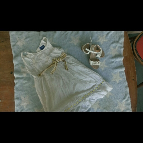 Cute girls dress and shoes!!