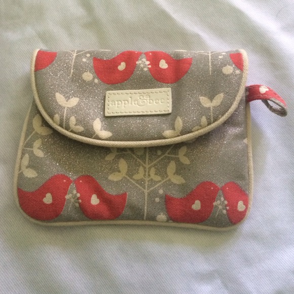 apple&bee Clutch