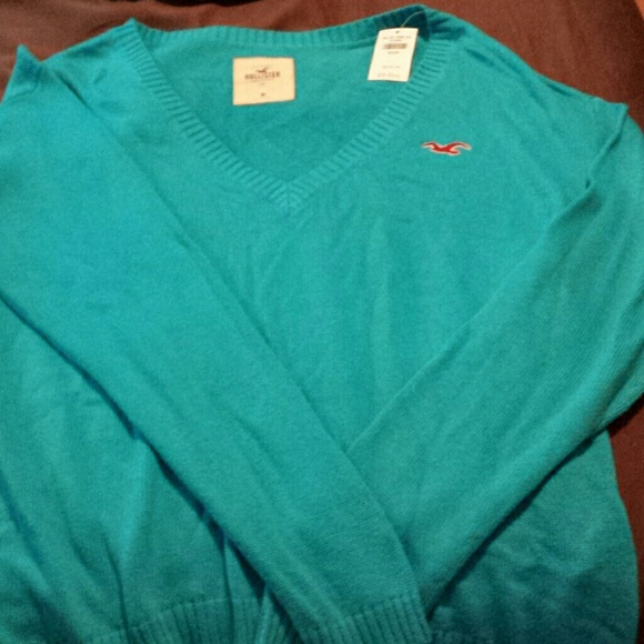 Hollister light weight blue sweater