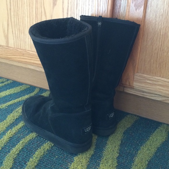 Black UGG boots