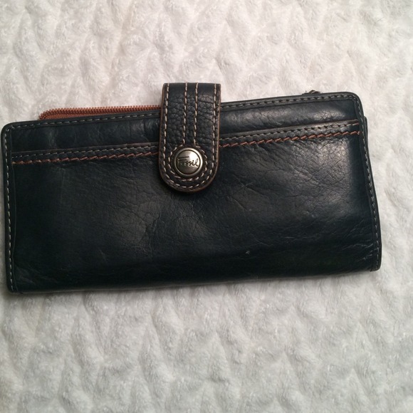 Fossil wallet