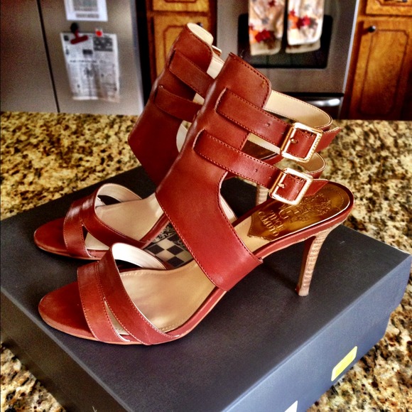 ❌SOLD❌VINCE CAMUTO "Nellia" 2014 Sandal 7.5