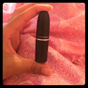 Ruby woo Lipstick 💄