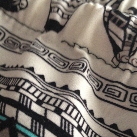 🚫SOLD - Picture 2 of 2