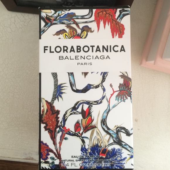 Florabotanica Balenciaga Perfume