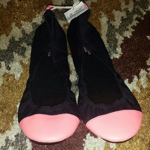 American Eagle pink cap toe flats NWT!