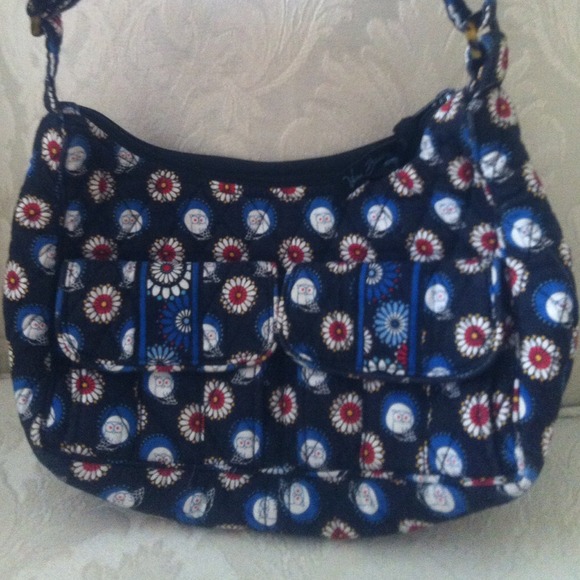Vera Bradley Handbags - Vera Bradley shoulder bag