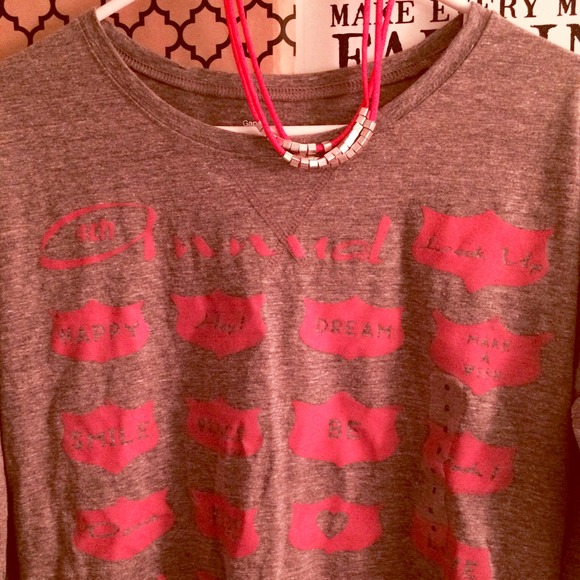 Cute long sleeved top