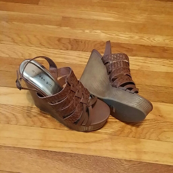 Steve Madden Wedge Sandals - Picture 2 of 4
