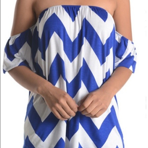 Off the shoulder Chevron Top