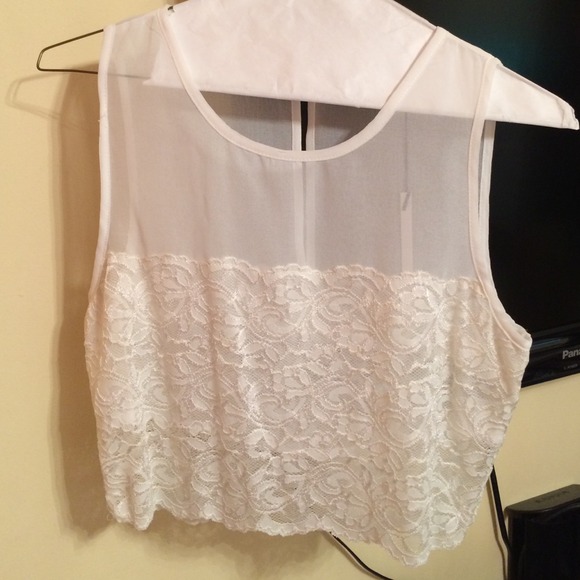 White lace crop top!