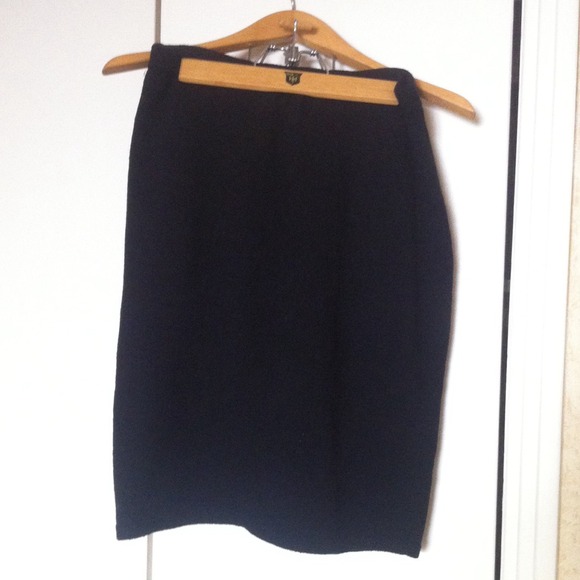 St. John knit pencil skirt