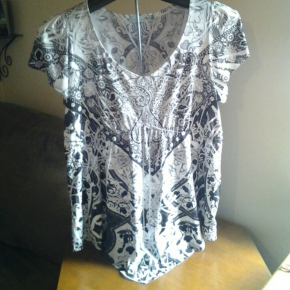 Silky feel dressy top.