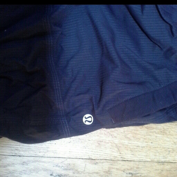 RESERVED lulu 1/2 zip