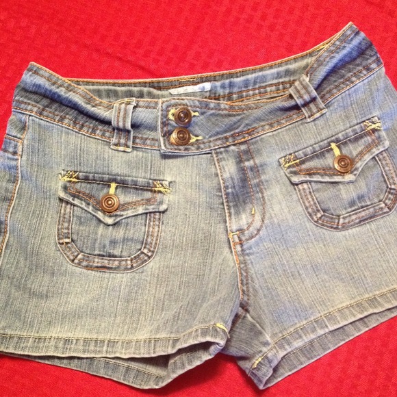 Shorts-$5.00 & under must be bundled