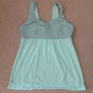 Lululemon top size 10!