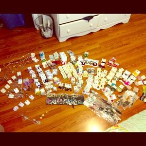 🎉HUGE JEWELRY LOT🎉OVER 200 PIECE JEWELRY LOT!