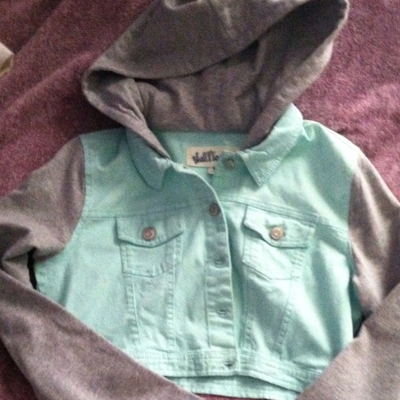 Pastel blue and grey cropped jacket