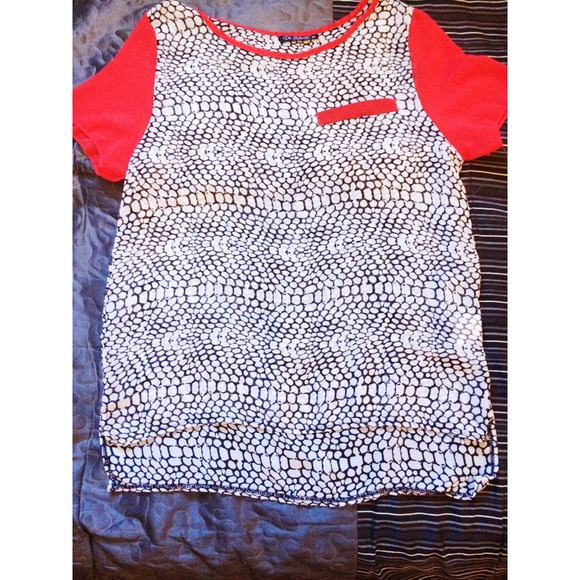 π«sold in bundleπ«Printed topπ - Picture 2 of 2