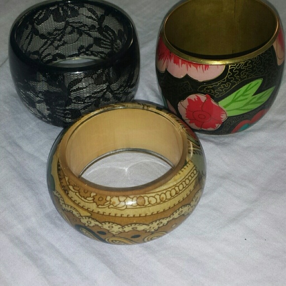 Bundle of 3 bangles