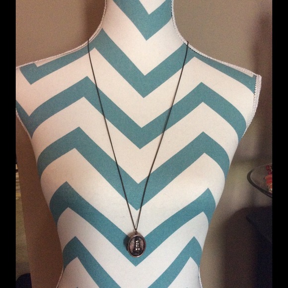 Cute Eiffel Tower locket