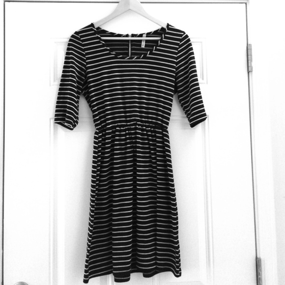 SOLD 🎯 Striped Cotton Dress