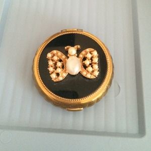 VINTAGE MAKEUP COMPACT *SALE*