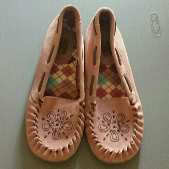 NWOT Pink moccasins