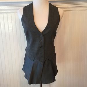 ❌sold❌BCBGmaxazria vest