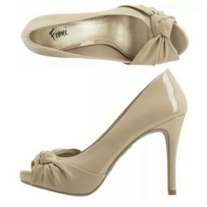 FREE w any purchase peep toe heels