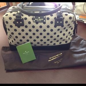 !!!HOLD!!!?? authentic kate spade purse *NO TRADE*