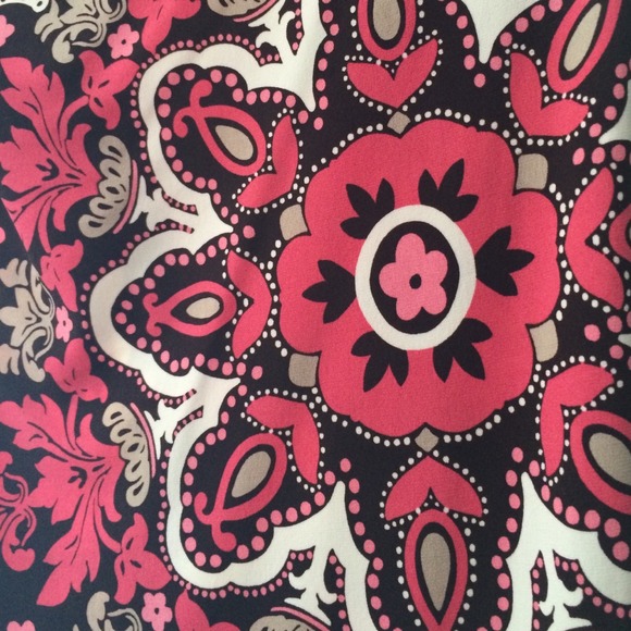 Fall in love with Pink - Picture 3 of 3