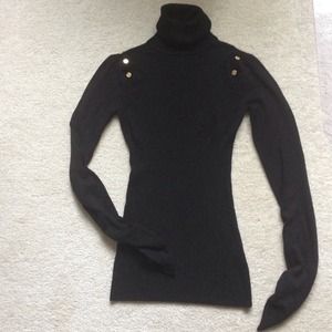 Black Guess Jeans turtleneck sweater