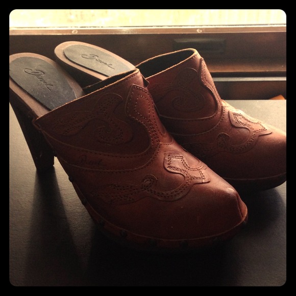 Diesel leather clogs