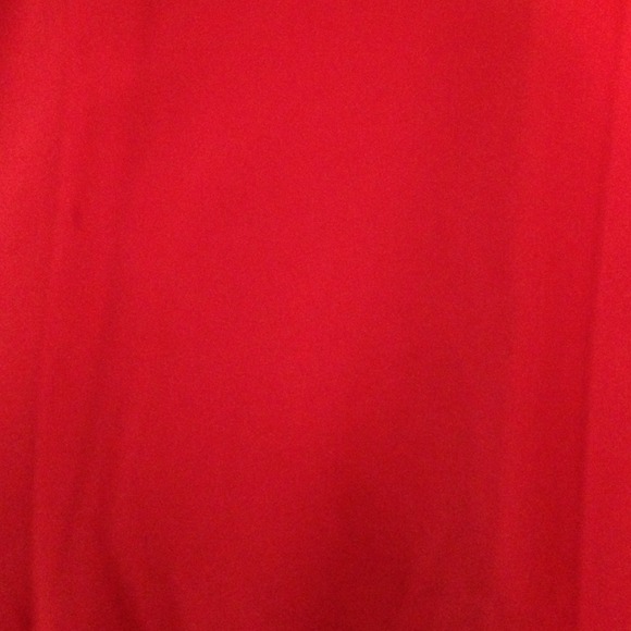 Beautiful red dress - Picture 4 of 4