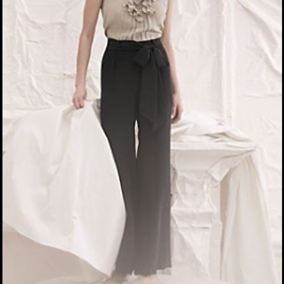 ❌Sold in Bundle❌ Anthropologie Bow-Bound Romper - Picture 2 of 4