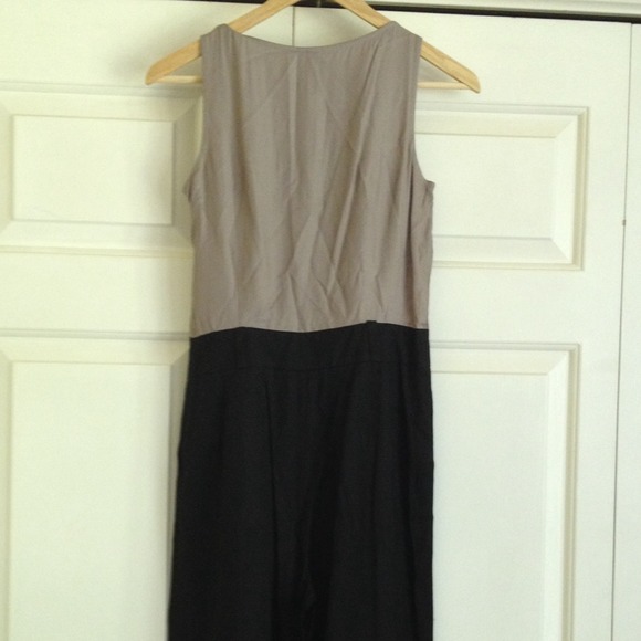 ❌Sold in Bundle❌ Anthropologie Bow-Bound Romper - Picture 4 of 4