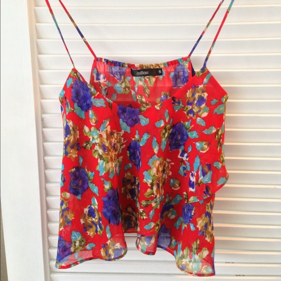 ❌SOLD❌ LF Millau Red Floral Crop Top Tank