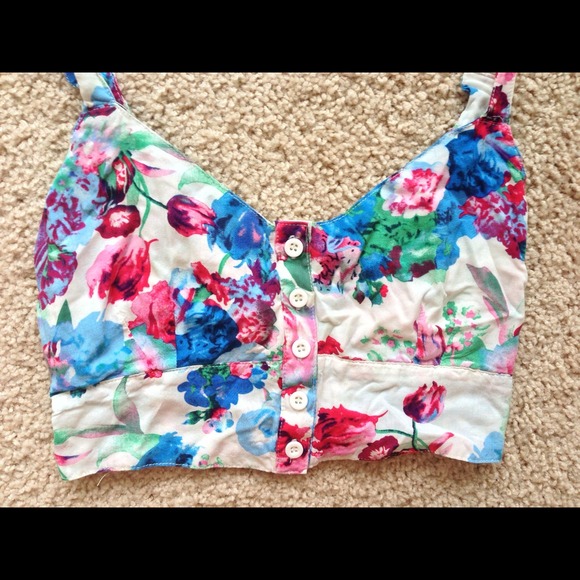 ❌SOLD❌ LF Millau Floral Button Down Bandeau Tank