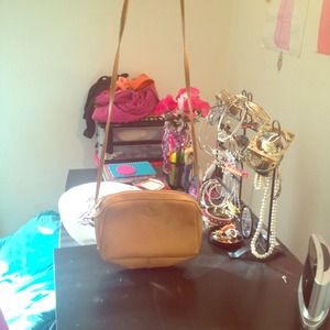 Tan body cross bag